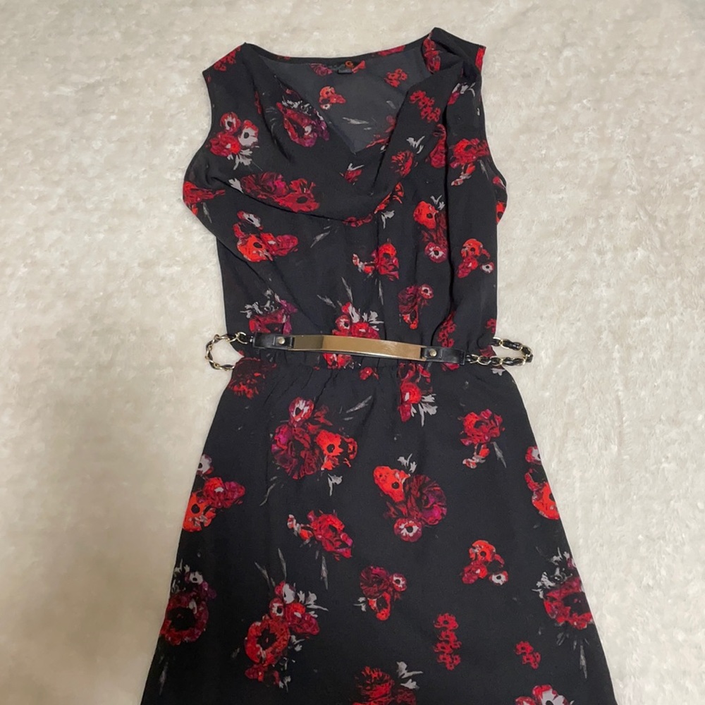 Guess women’s floral dress